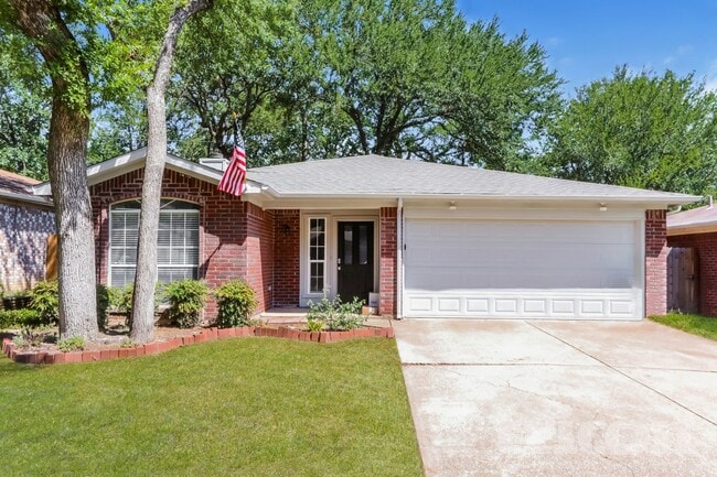 Building Photo - 1210 Hidden Creek Dr