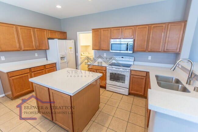 Building Photo - 6427 S 71st Dr