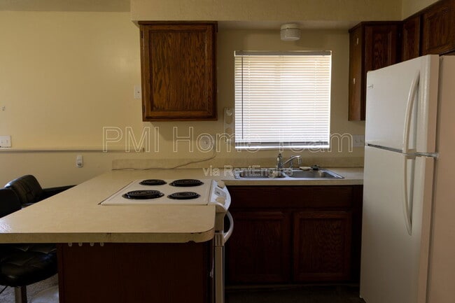 Building Photo - 1420 N Liberty Ave