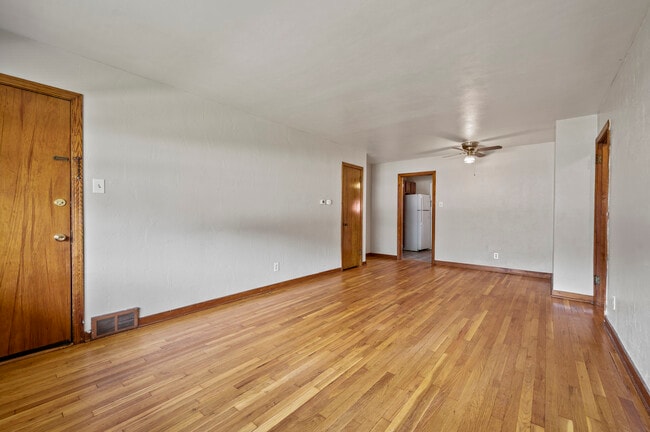Building Photo - 1441 Lincoln Way