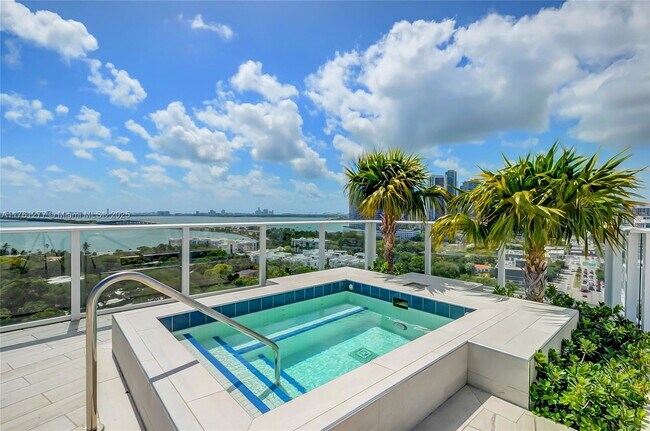 Building Photo - 4250 Biscayne Blvd