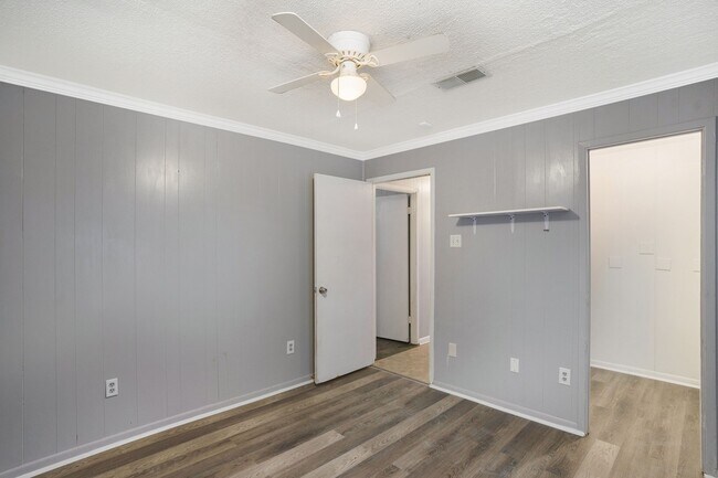 Building Photo - 17306 Fife Ln