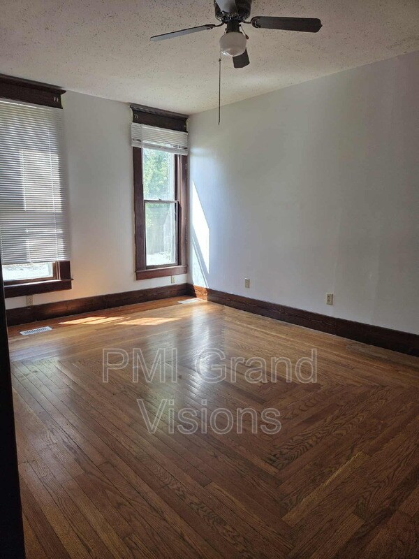 Building Photo - 1803 Madison Ave