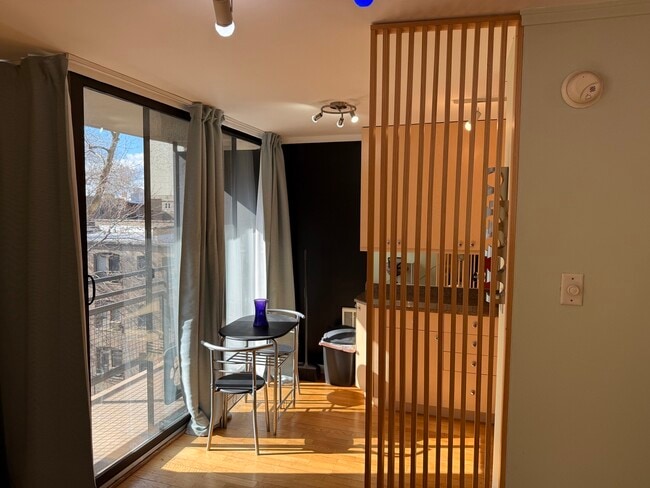 Building Photo - 2600 N Hampden Ct