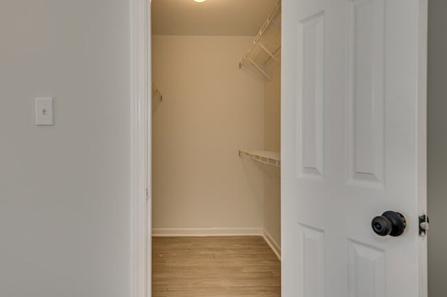 Building Photo - 409 Urial Dr