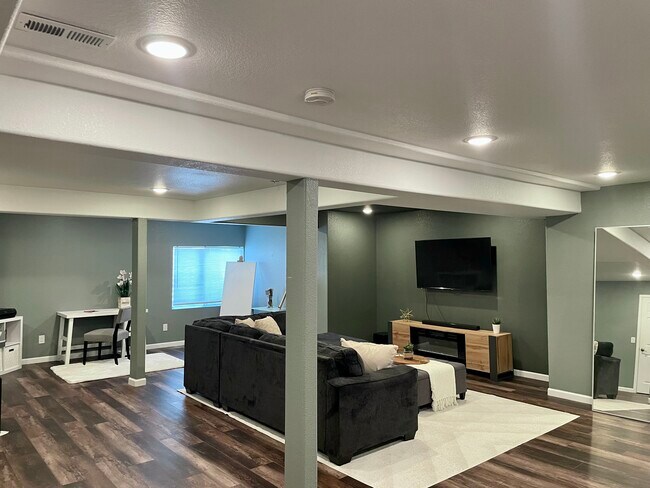 Building Photo - 23413 E Dorado Pl