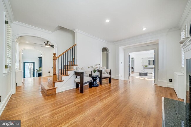 Building Photo - 4817 Chevy Chase Blvd