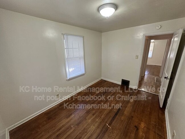 Building Photo - 2115 N 40 St