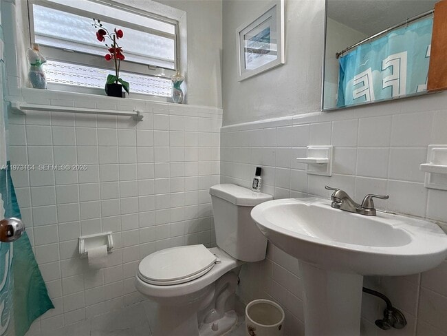 Building Photo - 1544 NW 4th Ave