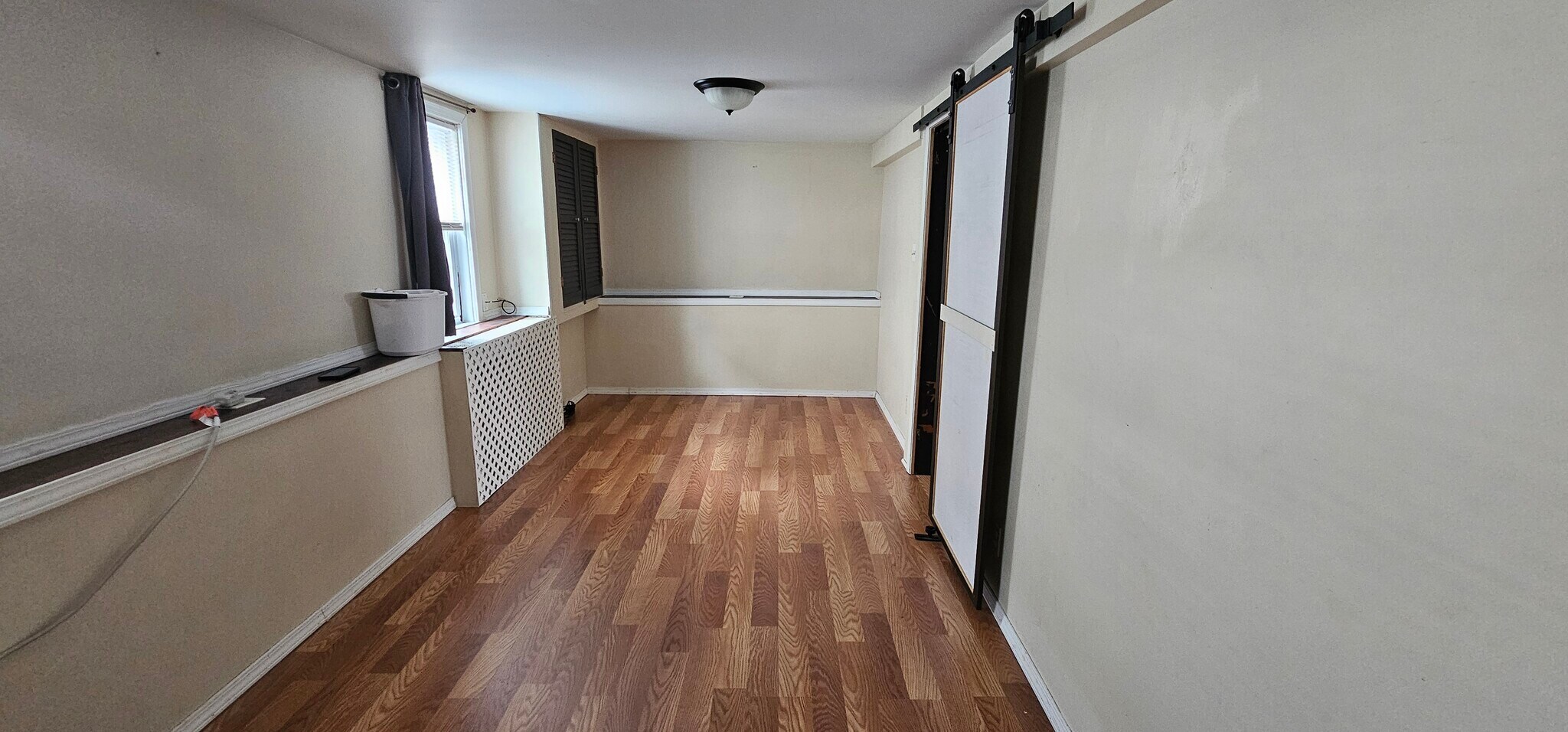 Building Photo - 3520 N Narragansett Ave