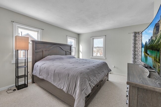 Building Photo - 18 Merlin Ct