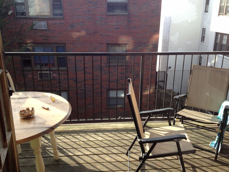 Building Photo - 30 S Huntington Ave