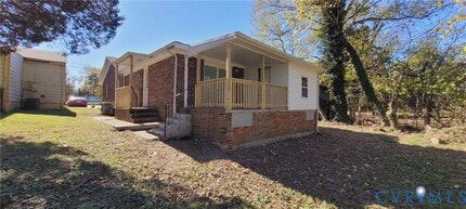 Building Photo - 315 St Mark St