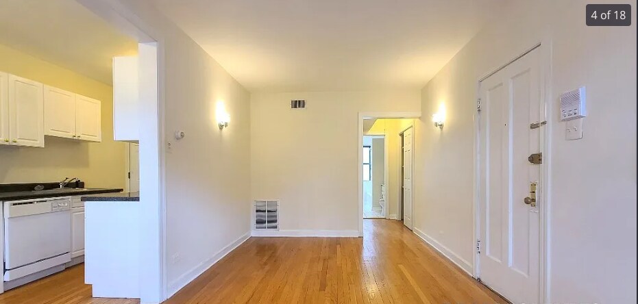 Building Photo - 2952 N Seminary Ave