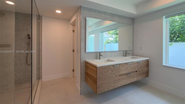 Building Photo - 1690 Daytonia Rd