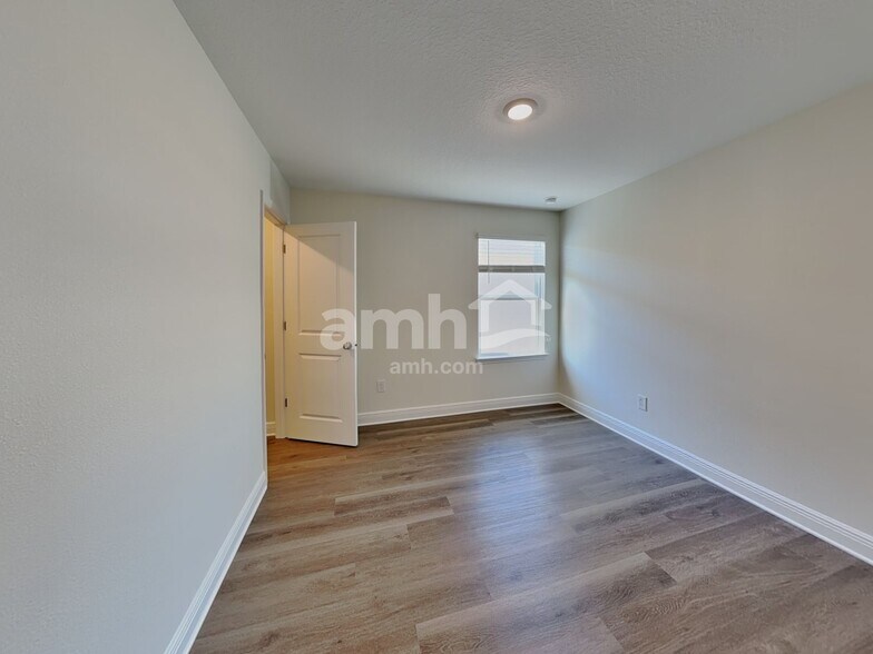 Building Photo - 4756 Tributary Ln