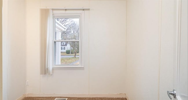 Building Photo - 2423 Shafer St