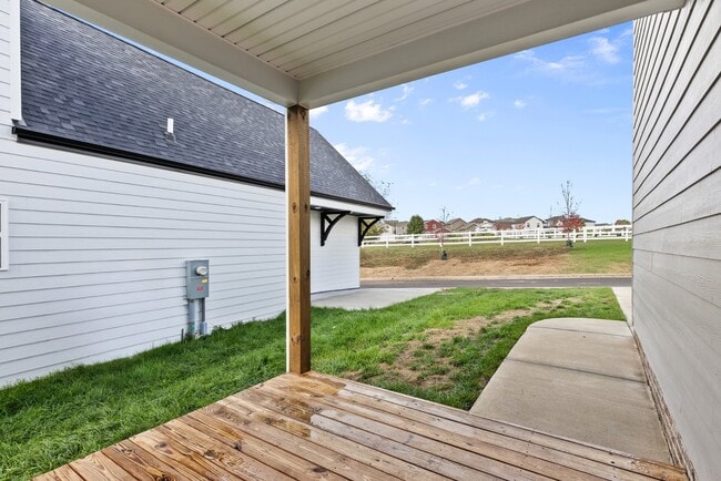 Building Photo - 232 Franklin St