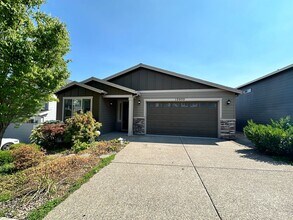 Building Photo - Gorgeous 4 Bedroom 2.5-Bath House in Tigar...