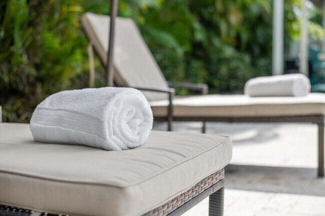 Building Photo - 221 NW 18th St