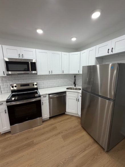 Building Photo - 5108 Hadfield St