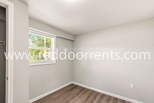 Building Photo - 3207 N Arsenal Ave