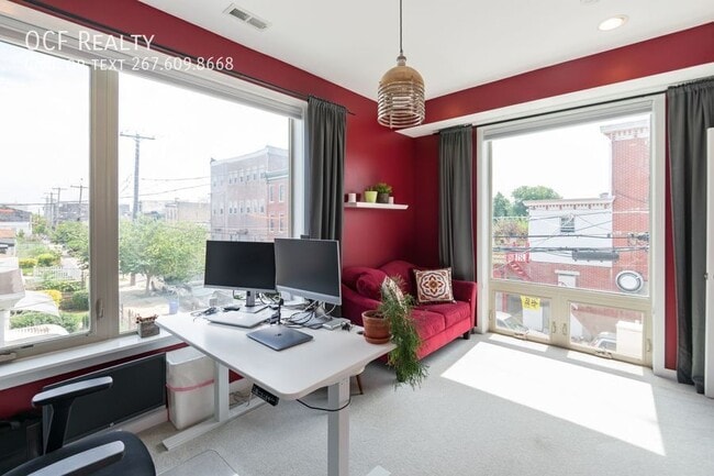 Building Photo - 2029 E Huntingdon St