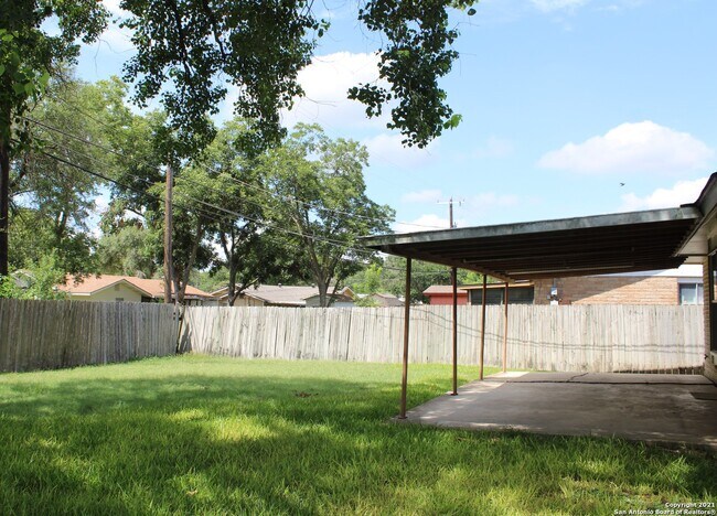 Building Photo - 5314 Peppermint Ln