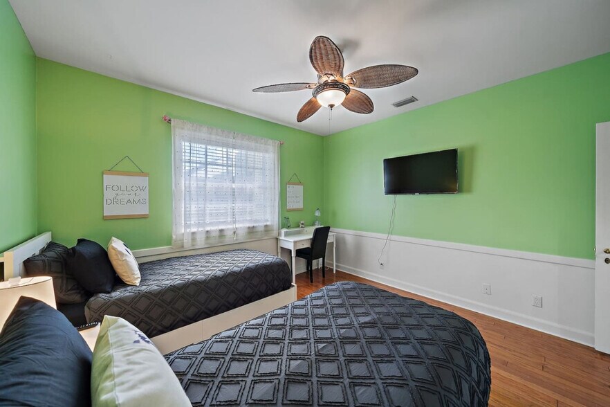 Building Photo - 13655 Jonquil Pl