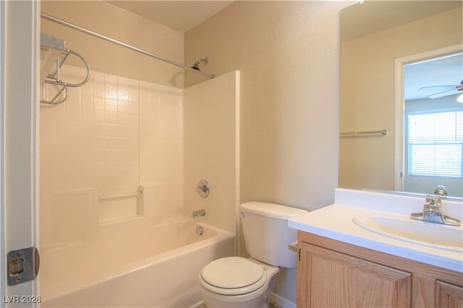 Building Photo - 1139 Orchard View St