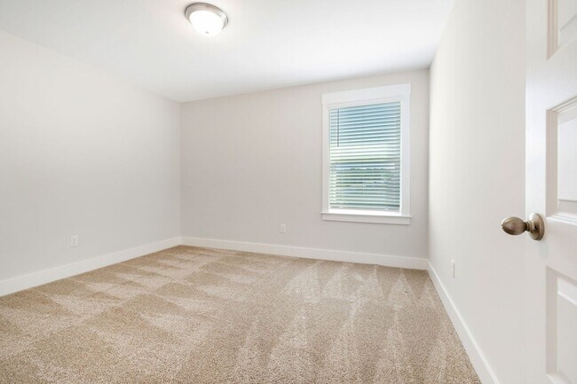 Building Photo - Nolensville home in the highly sought-afte...
