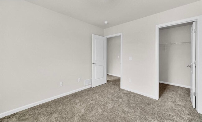 Building Photo - 2030 Birmingham Loop