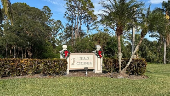 Building Photo - Furnished Short Term Rental