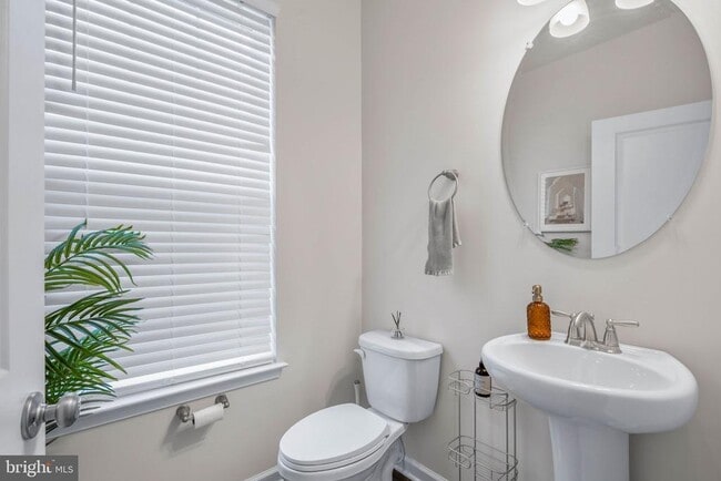 Building Photo - 29 Sister's Farmstead Rd