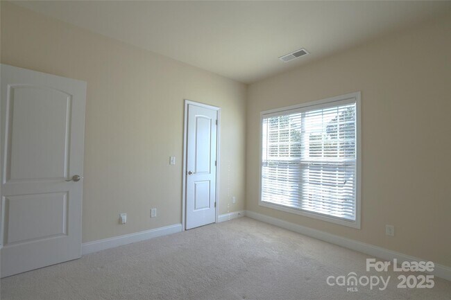 Building Photo - 11125 Cedar Walk Lane