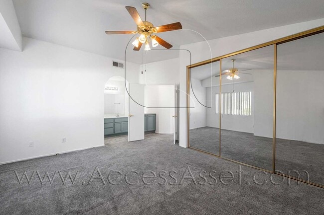Building Photo - Beautiful 4 Bedroom Temecula Home with Private Backyard & Covered Patio