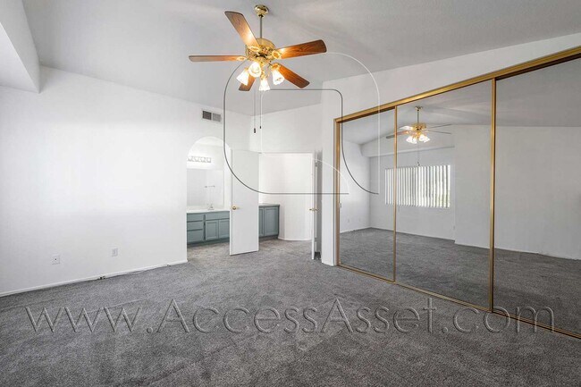 Building Photo - Charming 4/Bed 3/Bath Home In The Heart Of...