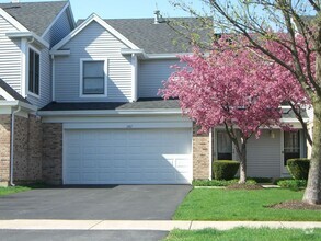 Building Photo - 207 E Theodore Ln