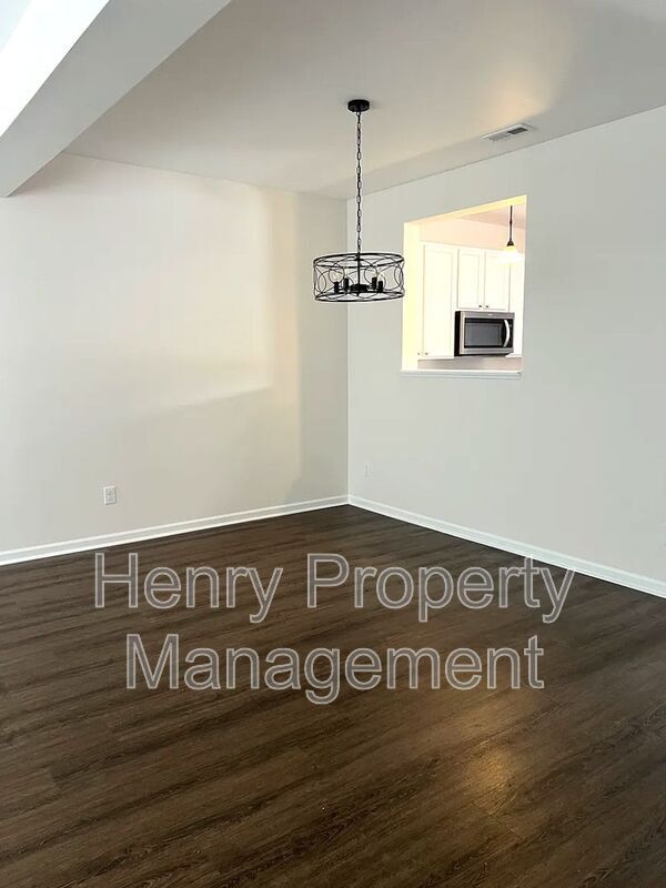 Building Photo - 134 Forthview Way