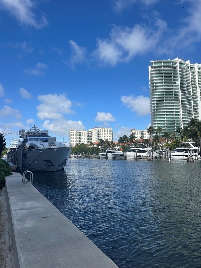Building Photo - 19707 Turnberry Way