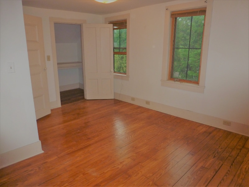 Building Photo - 97 N Winooski Ave
