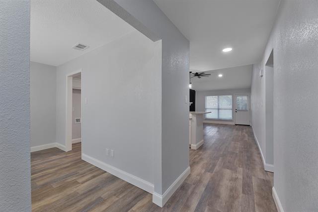 Building Photo - 8914 Doliver Dr