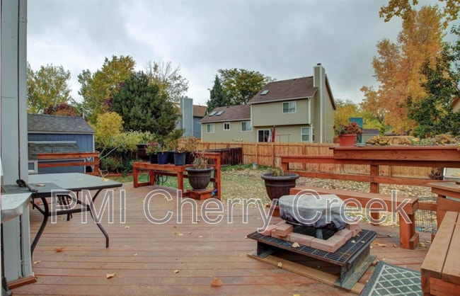 Building Photo - 11847 W Berry Ave