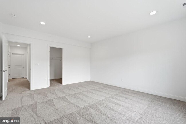 Building Photo - 112 BETONY Ct
