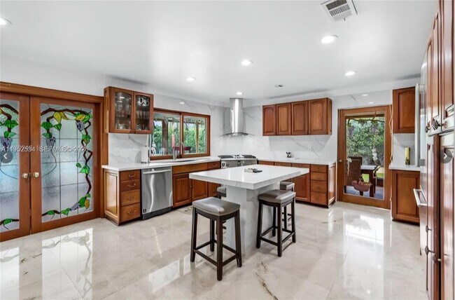 Building Photo - 3420 SW 129th Ave