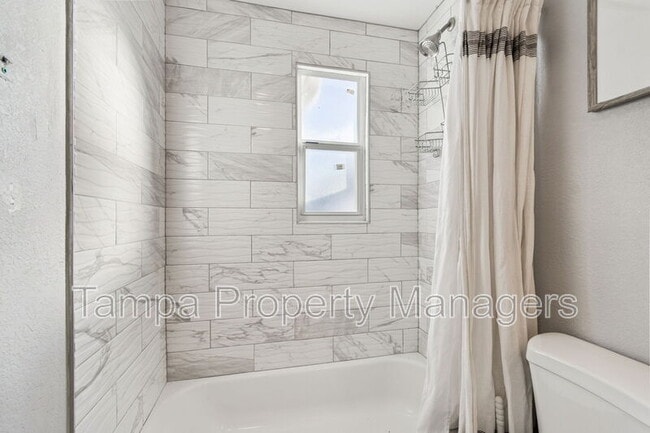 Building Photo - 5408 5th Ave N