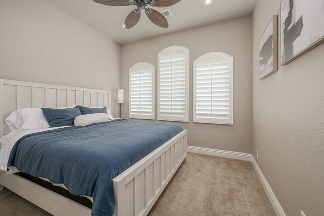 Building Photo - 1362 Pioneer Trail