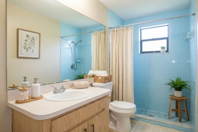 Building Photo - 2 Bedroom, 2 Bathroom Home for Rent in Dade City!