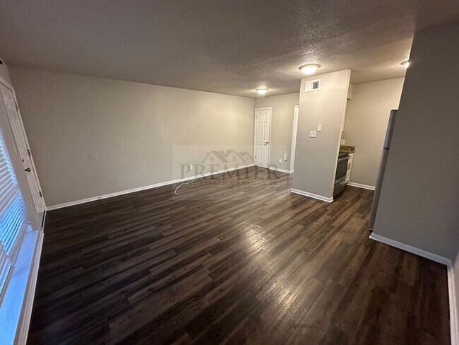 Building Photo - 6055 Barton Ave