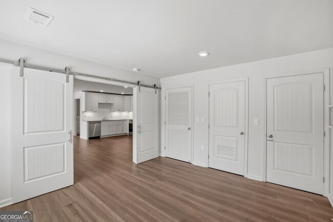 Building Photo - 428 Brookfield Dr